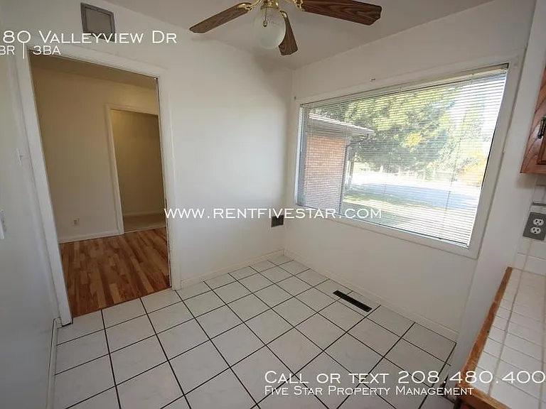 180 Valleyview Dr — Photo 5