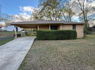 63 Edgewood Dr, Daleville, AL 36322