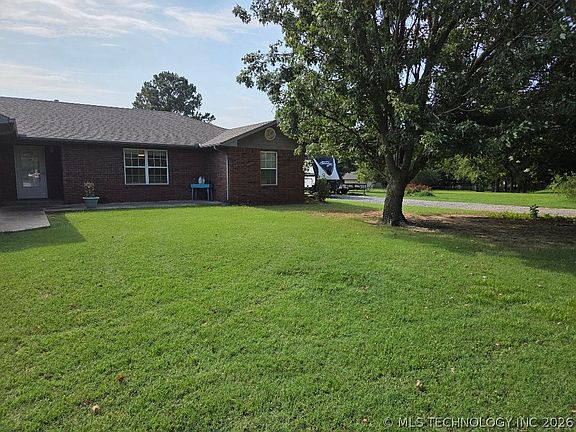 3rd image of 77 Dogwood Trl
