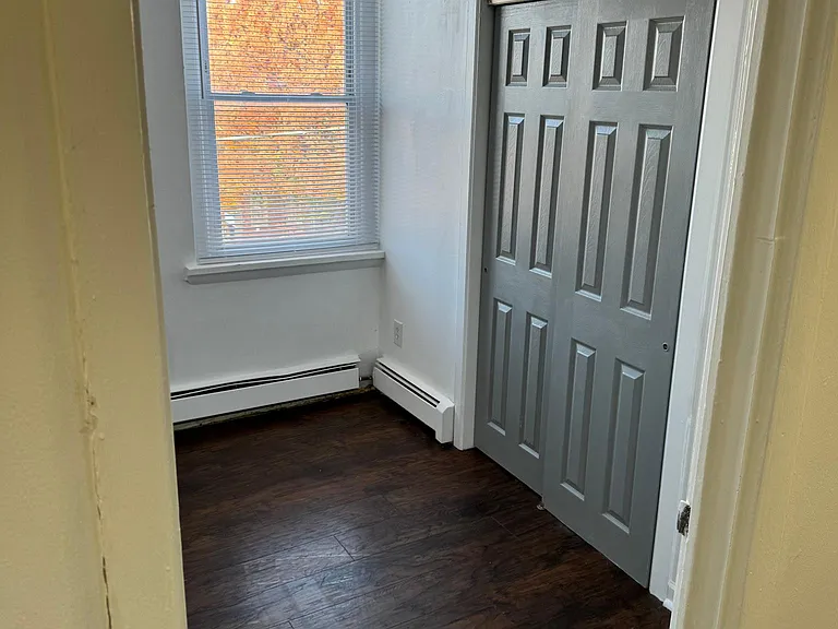 424 E Girard Ave #3 — Photo 2
