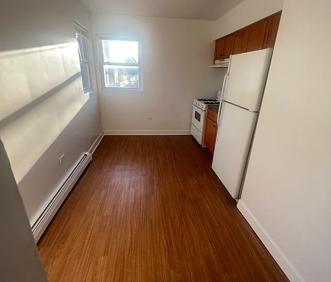 5741 W 35th St #12F — Photo 3