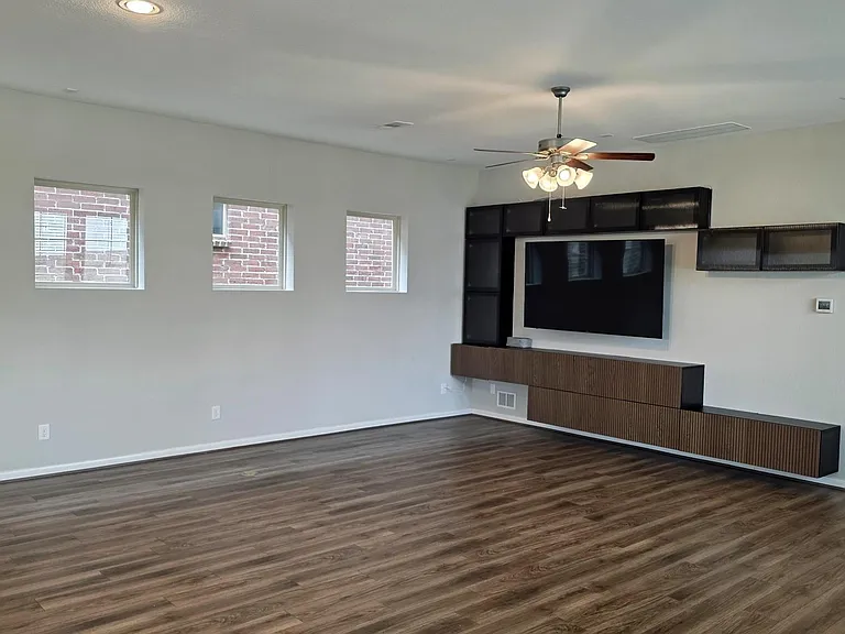9523 Caddo Ridge Ln — Photo 4