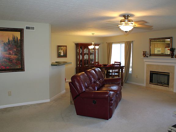 4th image of 1464 Taramore Dr #10-204