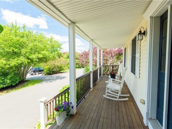 663 Aquidneck Ave