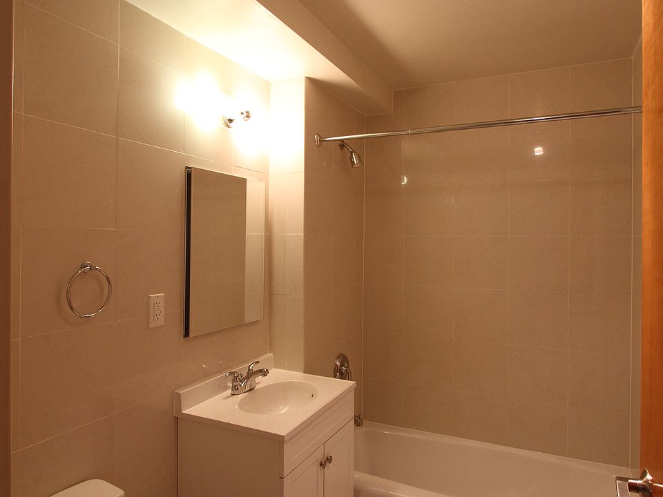 2nd image of 6 E 116th St APT 5A