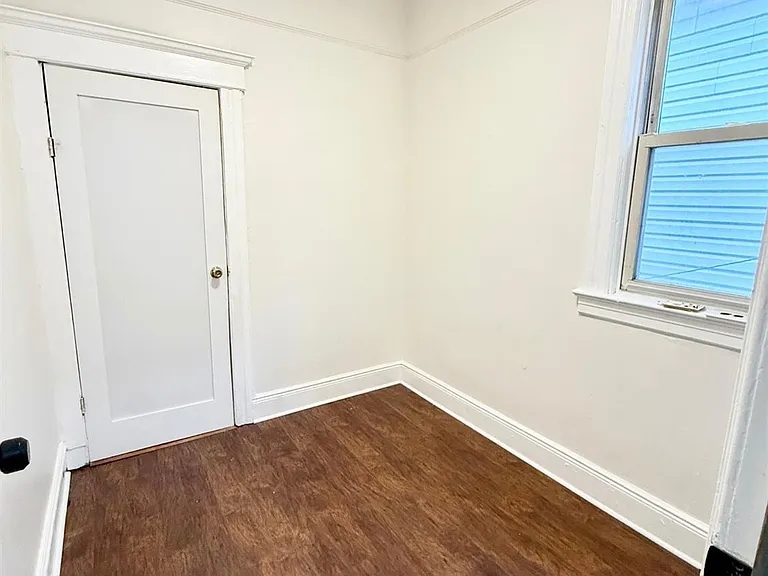 177 Wegman Pkwy — Photo 18