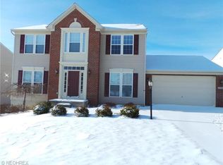 6284 Winterberry Xing, Oakwood Village, OH 44146