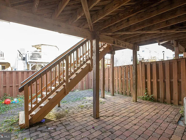 2424 Wheat Meadow Cir #2424 — Photo 36