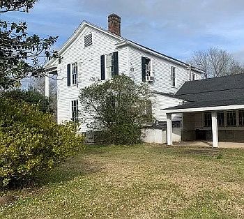 Mina Solekhah 6872 Line St, Shuqualak, MS 39361 | Zillow