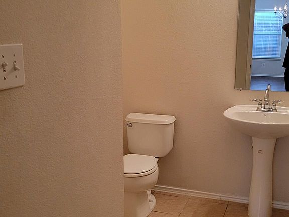 5th image of 5733 Mariposa Dr