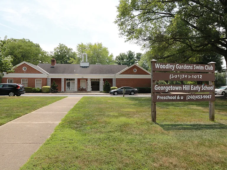 748 Azalea Dr — Photo 29