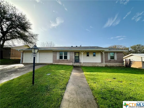 1404 W 4th St, Lampasas, TX 76550