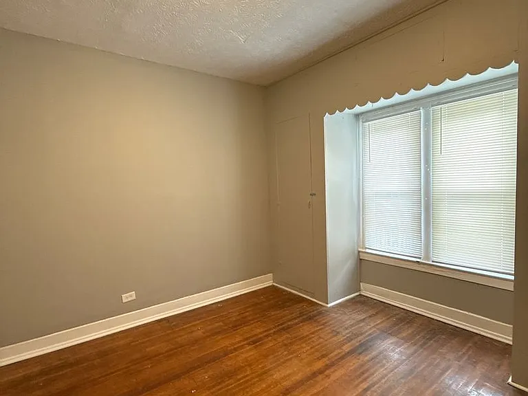 648 S 37th St — Photo 28