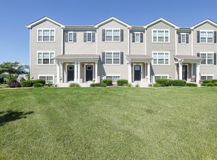 2442 Alison Ave, Hampshire, IL 60140