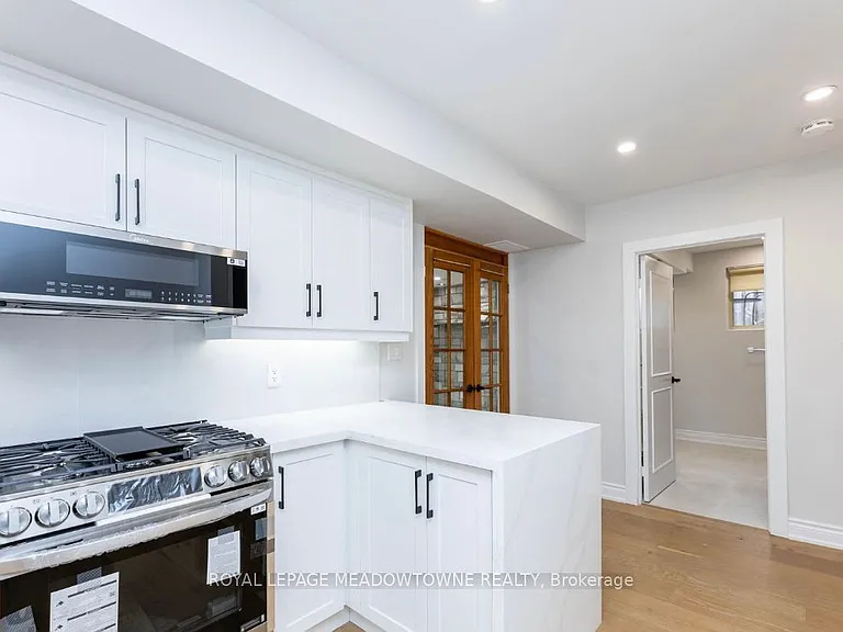 468 Gowland Cres #BASEMENT — Photo 12