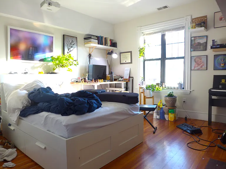 61 Beech Glen St #1 — Photo 8