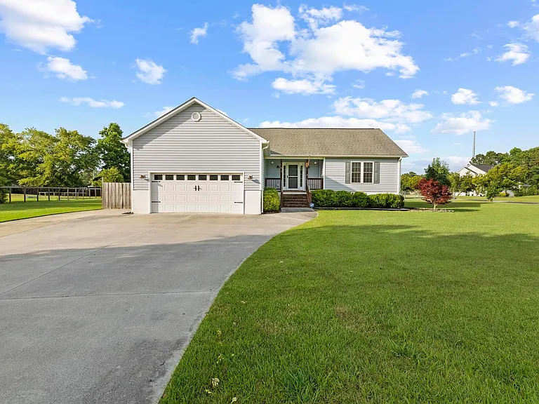 180 Peletier Loop Rd — Photo 1