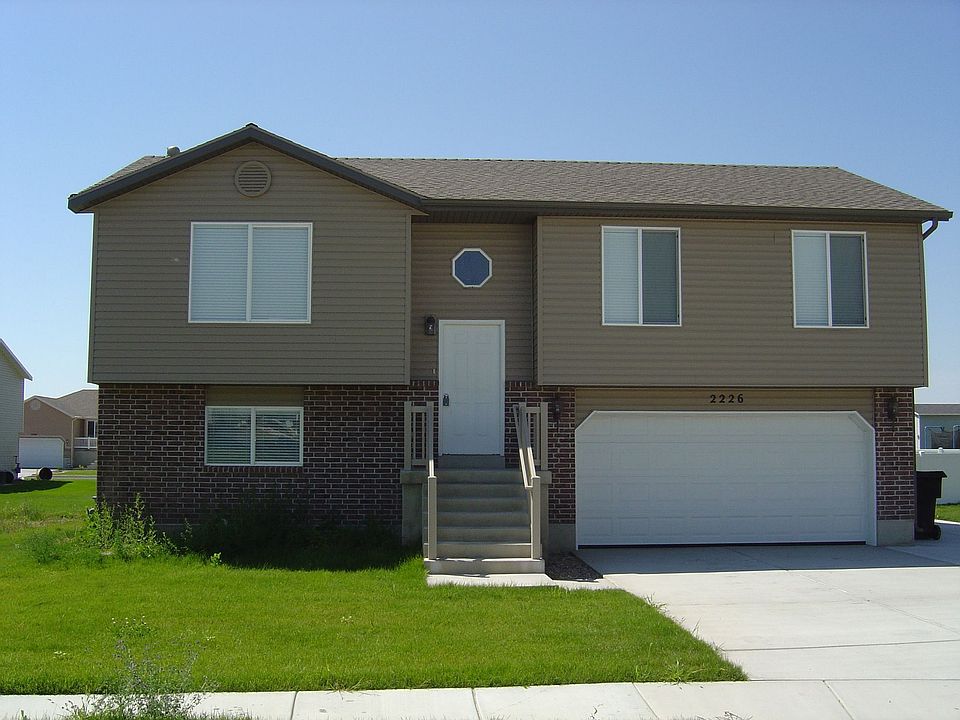 Front View of Home