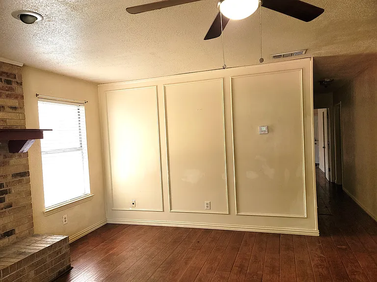 1806 Family Cir — Photo 20