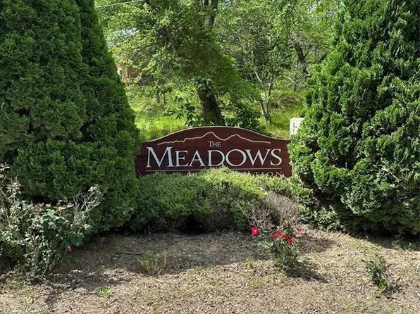 91 Meadows Station Dr #50, Nebo, NC 28761