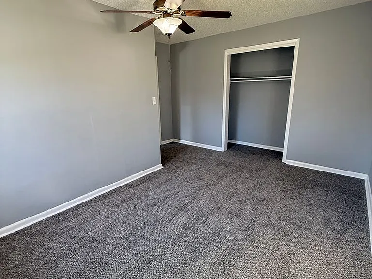 1453 S Fort Ave — Photo 16