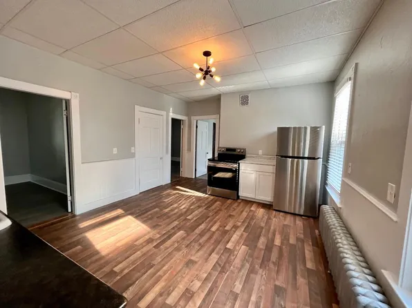 60 Wood St #2, Lewiston, ME 04240