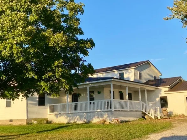 1774 County Road 40 E, Xenia, IL 62899