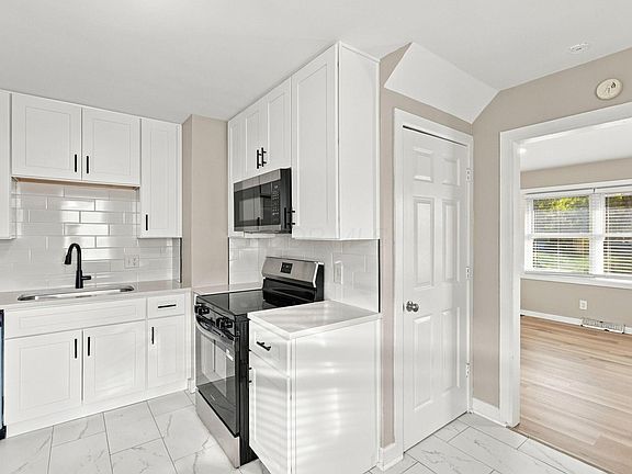 5th image of 816 Wainwright Dr