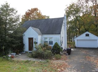 50 Overlook Ave, North Haledon, NJ 07508