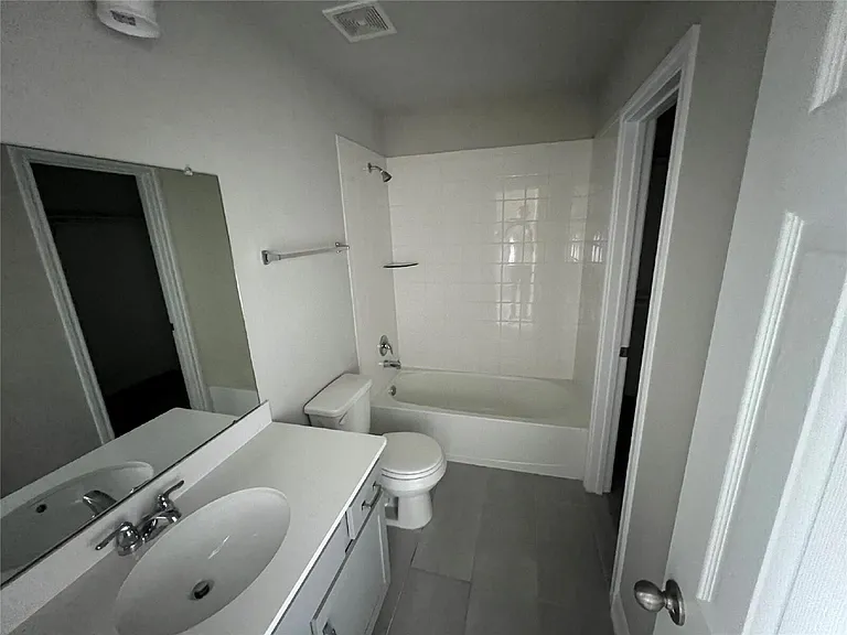 2638 Settler Hill Dr — Photo 9