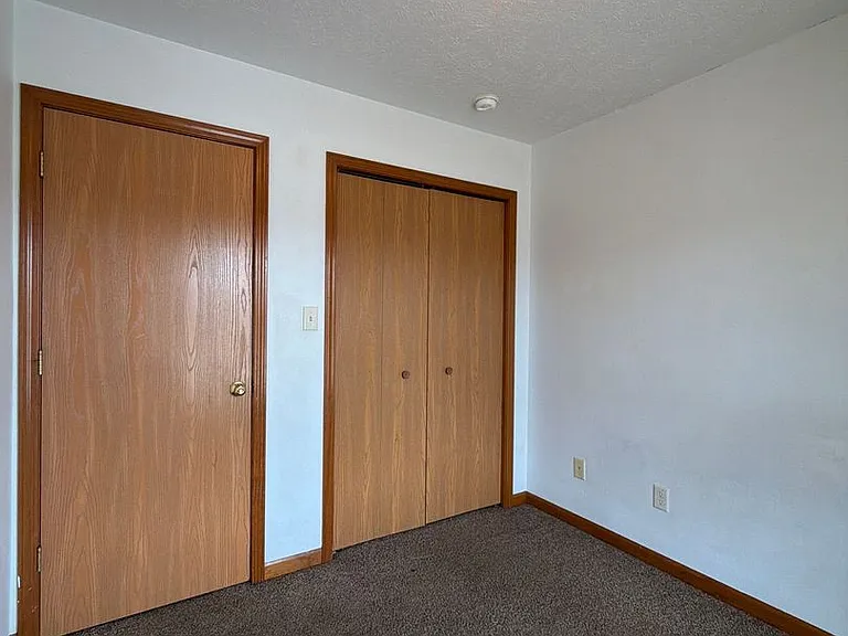 269 Woodridge Ct — Photo 17