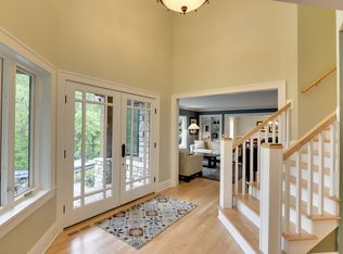 4200 Mount Curv, Excelsior, MN 55331