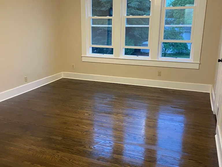 319 S Center St #2 — Photo 5