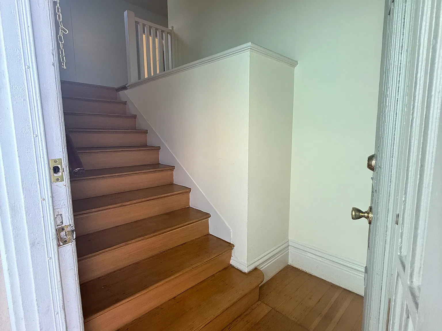 3 bed, 1200 sqft, $4,995 — Photo 3