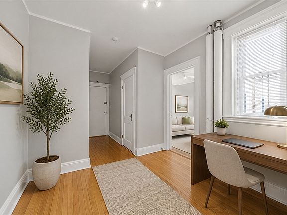 3rd image of 125 Park Dr APT 41