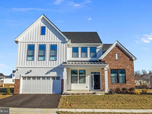30 Ross Ln, Cranbury, NJ 08512