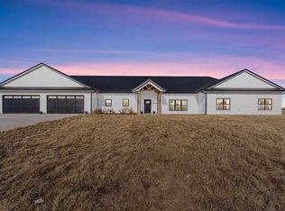 2168 150th St, Washington, IA 52353