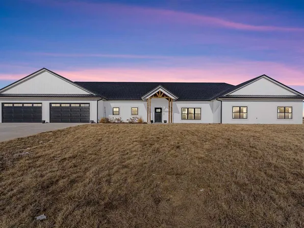 2168 150th St, Washington, IA 52353