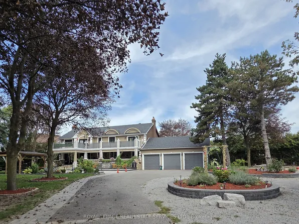 (undisclosed Address), Whitby, ON L1R 2T9
