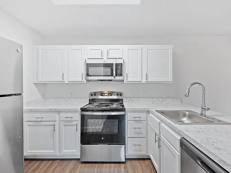 Apartments at Urbana — Photo 63