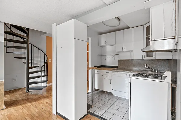 Sold by Douglas Elliman | media 11