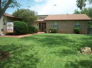 129 Fairway Ln, Laredo, TX 78041