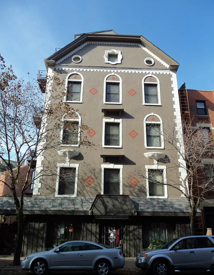 2 bed, 1000 sqft, $2,920 — Photo 1