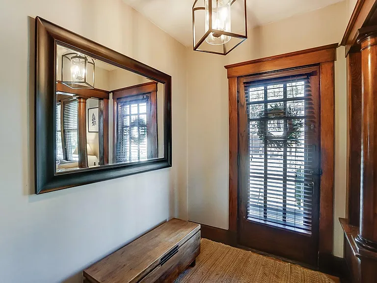 2251 Washington Ave #1 — Photo 6