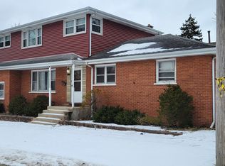 927 Walter St, Lemont, IL 60439