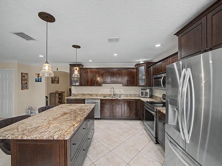 4868 Canal Dr — Photo 6