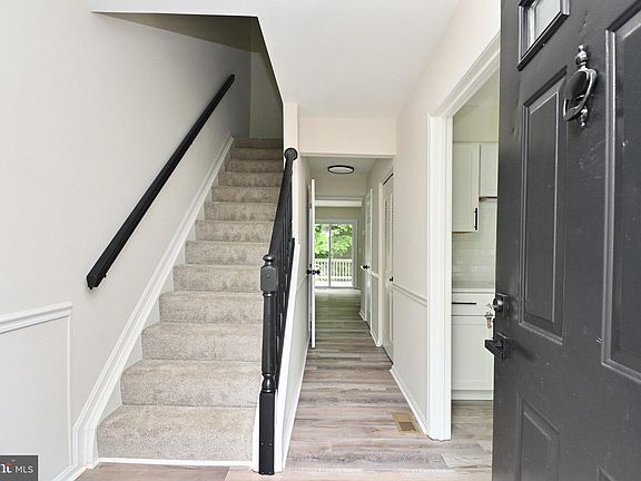 2nd image of 11585 Overleigh Dr