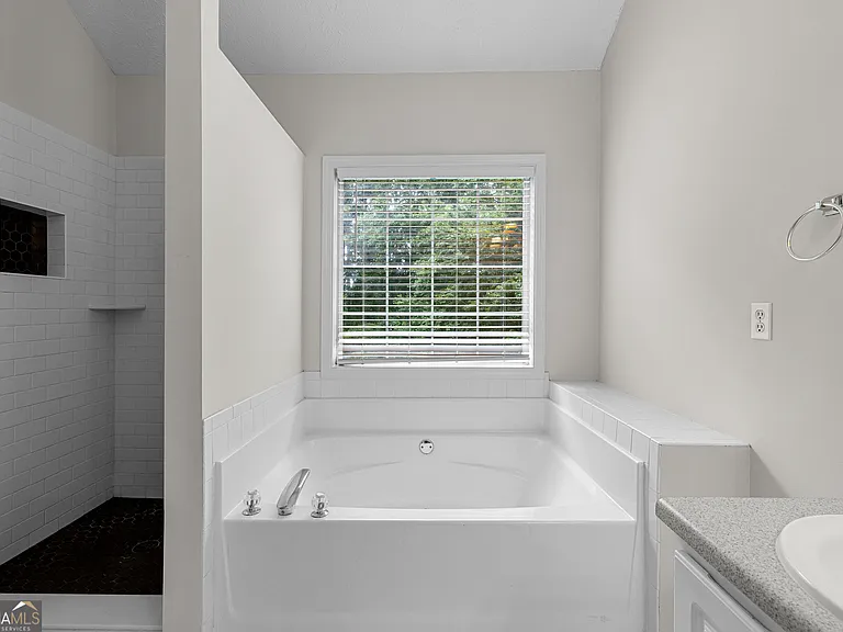 245 Sturgess Run — Photo 17