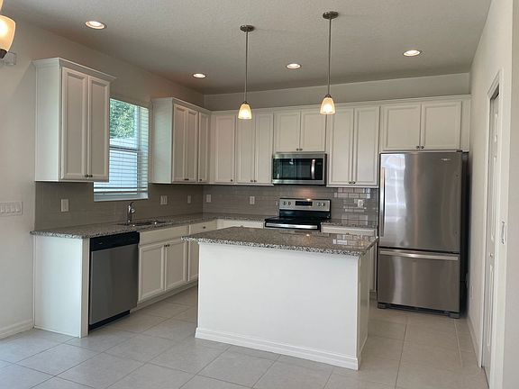 2nd image of 6886 Tussilago Way