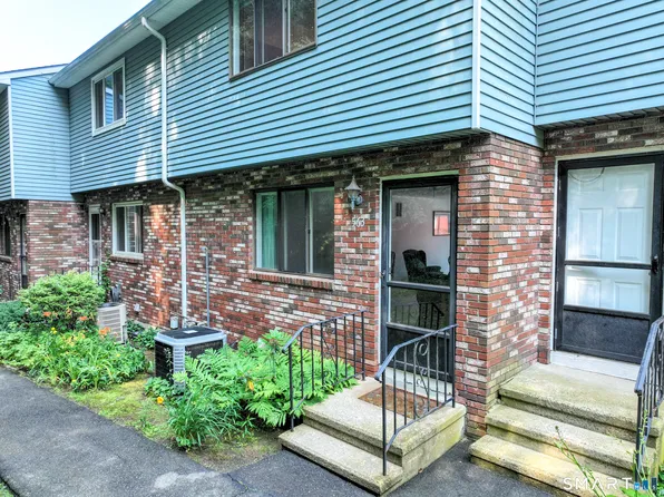 563 Churchill Drive #563, Newington, CT 06111
